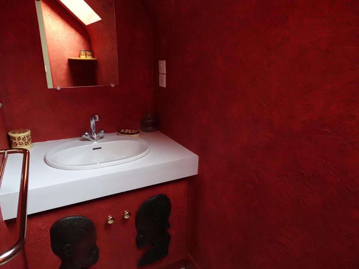 Chambres D'Hotes De La Voie Romaine พลูอิโย ภายนอก รูปภาพ